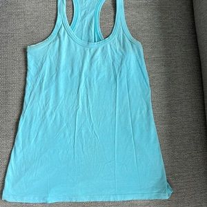 Workout tank top